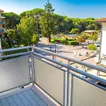 Two Triple Bedroom Flat Near The In Eraclea *