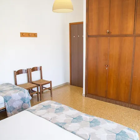 Two Triple Bedroom Flat Near The In Eraclea *