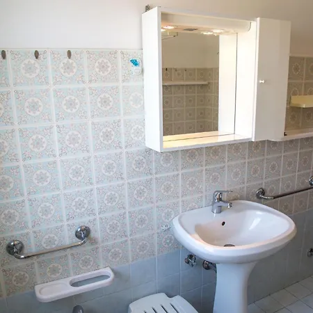 Two Triple Bedroom Flat Near The In Eraclea * Eraclea Mare