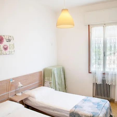 Two Triple Bedroom Flat Near The In Eraclea شقة ايراكليا ماري