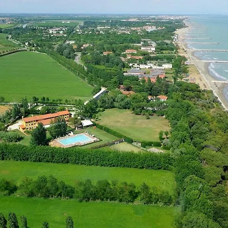 Two Triple Bedroom Flat Near The In Eraclea Lejlighed